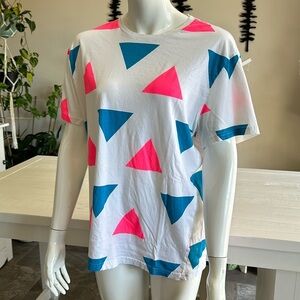 divided size lg 80s style T shirt 100% cotton vintage style neon pink and blue
